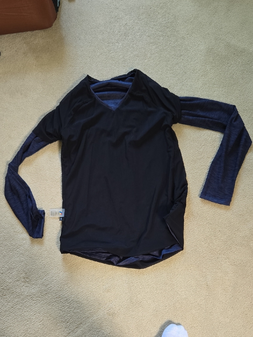 Women's NWT Forme Ace V Neck Posture-Correcting Long Sleeve Top M - Picture 8 of 8